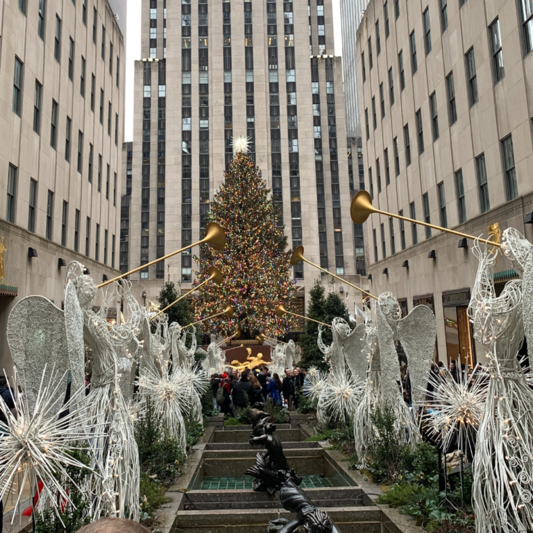 15 Magical Things to Do in New York During Christmas Time Corner of